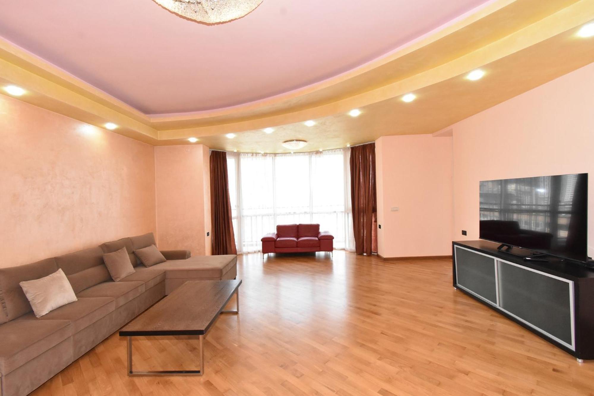 Amiryan Street, 3 Bedrooms Grand And Sunny Apartmet Am2711 Erivan Exterior foto